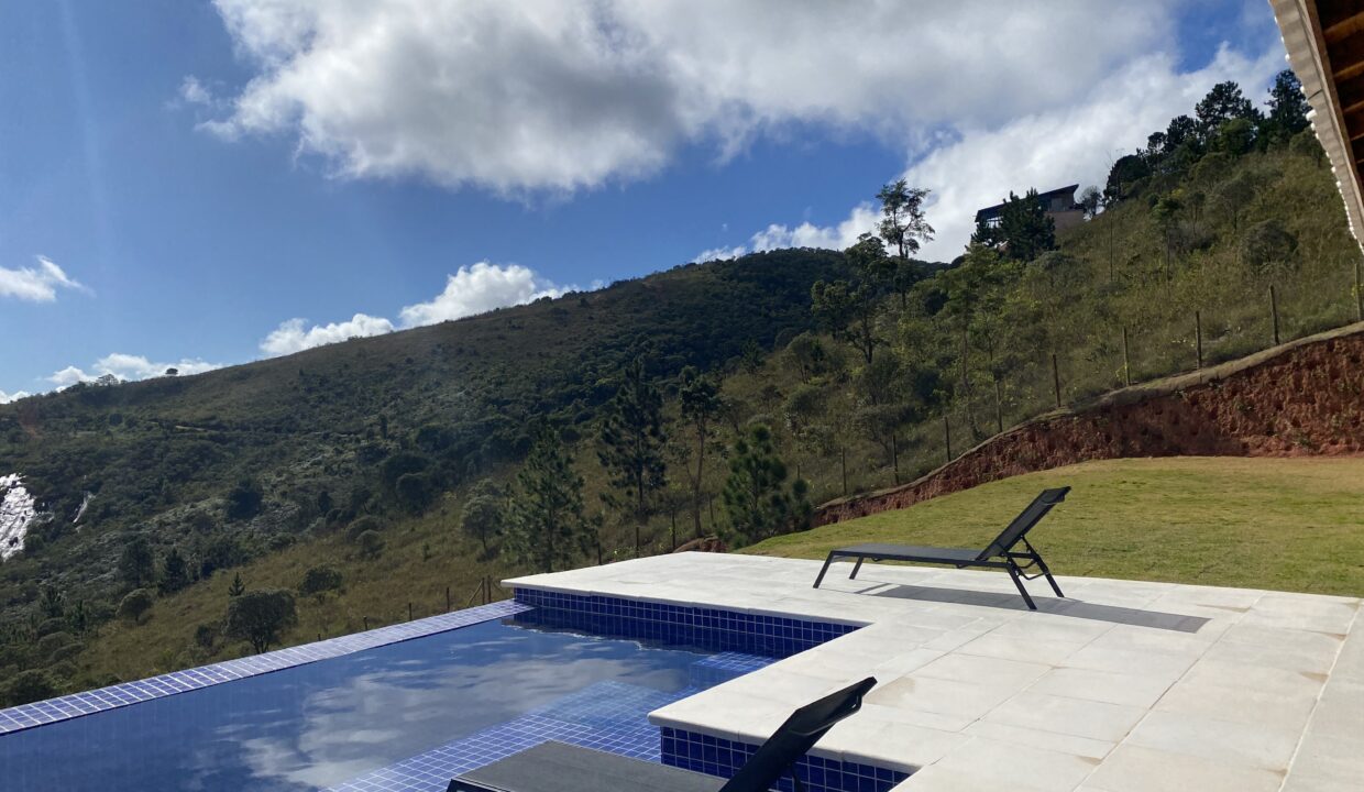 5. Piscina e Paisagem