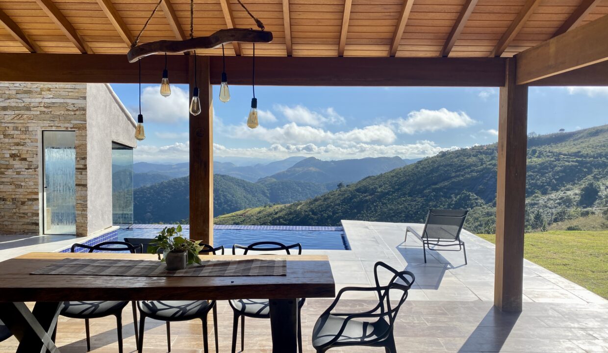 8. Espaço Gourmet e Piscina